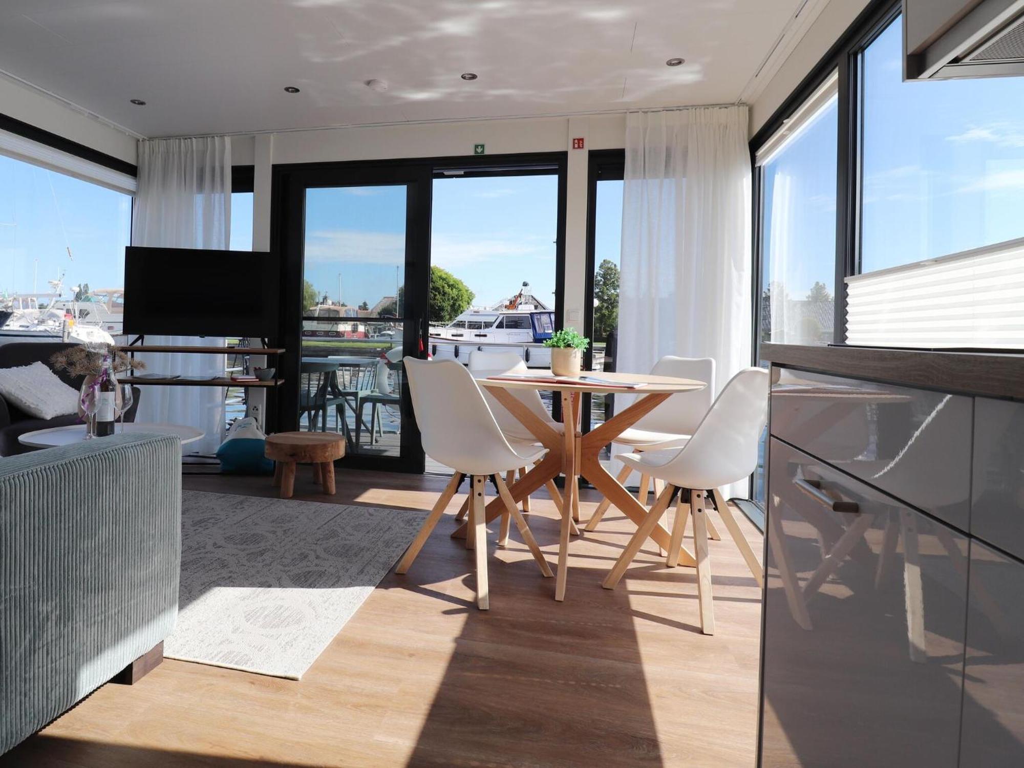 Casa de Férias Spend The Night On The Water In Lemmer